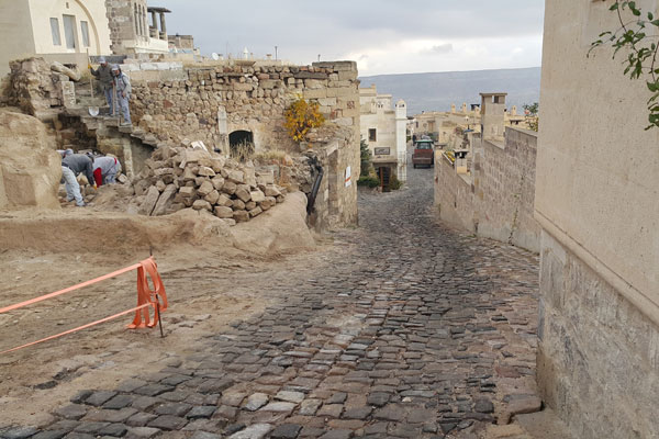 Nevşehir Uçhisar Kayabaşı Sokak Altyapı Onarım, Elektrik ve Mekanik Tesisat Döşenmesi İşleri