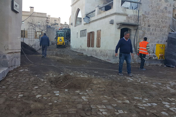 Nevşehir Uçhisar Kayabaşı Sokak Altyapı Onarım, Elektrik ve Mekanik Tesisat Döşenmesi İşleri