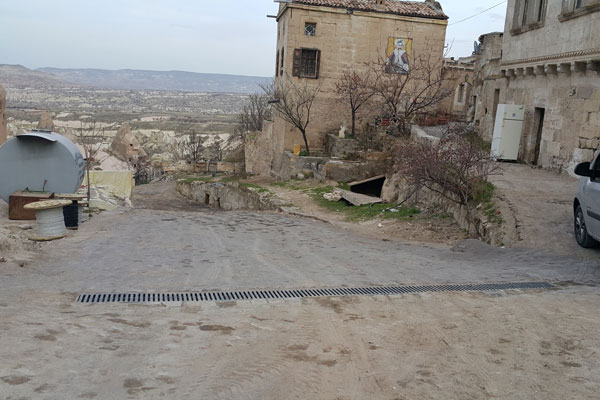 Nevşehir Uçhisar Kayabaşı Sokak Altyapı Onarım, Elektrik ve Mekanik Tesisat Döşenmesi İşleri